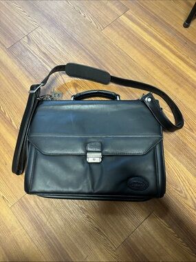Stetson Black Leather Briefcase Messenger with Shoulder Strap